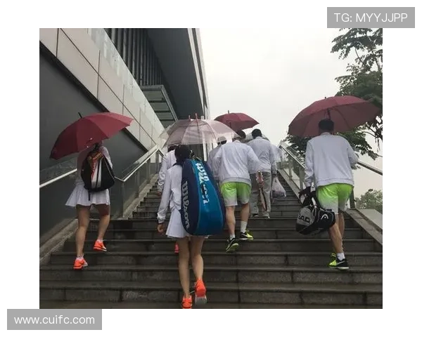 杭州网球队防守策略揭秘:如何在网球赛场上构建坚固防线 杭州网球队防守策略揭秘:如何在网球赛场上构建坚固防线