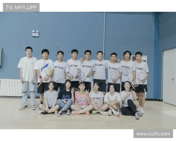 杭州羽毛球队与南京羽毛球队速度对比赛后分析与精彩回顾 杭州羽毛球队与南京羽毛球队速度对比赛后分析与精彩回顾