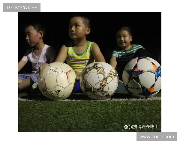 追逐绿茵场上的梦想足球明星的奋斗与荣耀之路 追逐绿茵场上的梦想足球明星的奋斗与荣耀之路