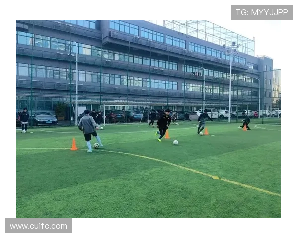 广州足球队心理素质强劲跻身全国第三名引发热议 广州足球队心理素质强劲跻身全国第三名引发热议